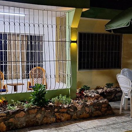 Casa En Villa Marchena Azua Compostela de Azua 外观 照片